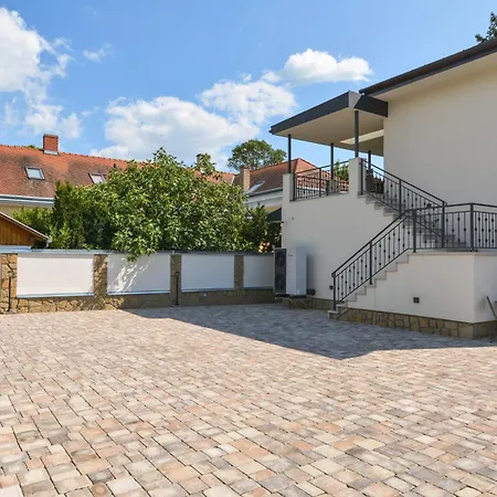 Naboka Кестхей